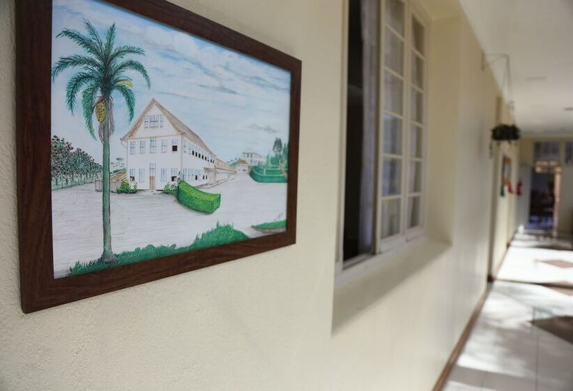 Отель Murialdo Caxias