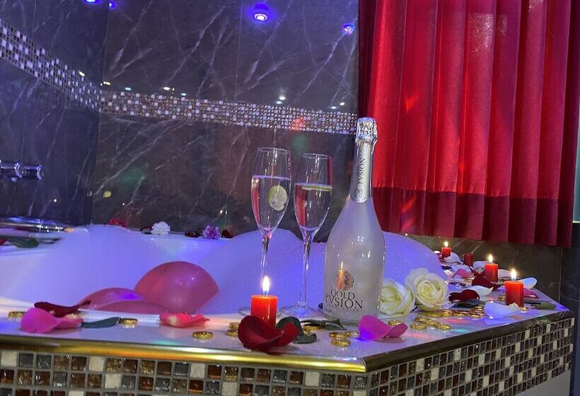 ホテル Puno Victoria Suites