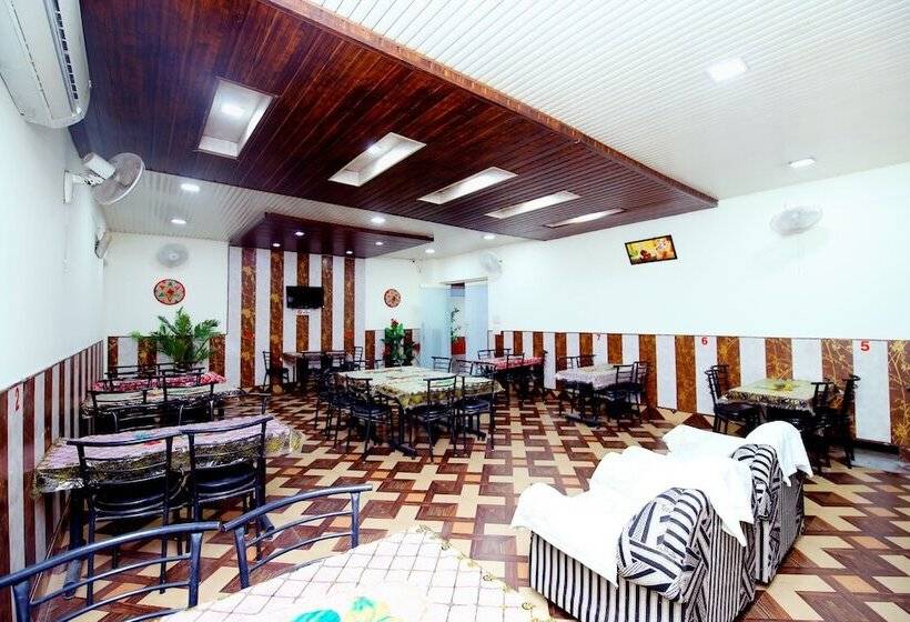 호텔 Spot On 42785 Mr Shawarma Family Restaurant &