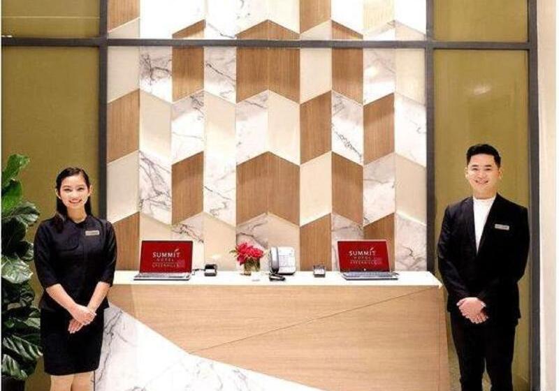 Summit Hotel Greenhills