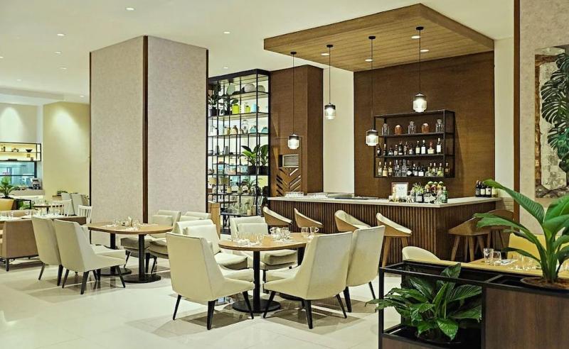 Summit Hotel Greenhills