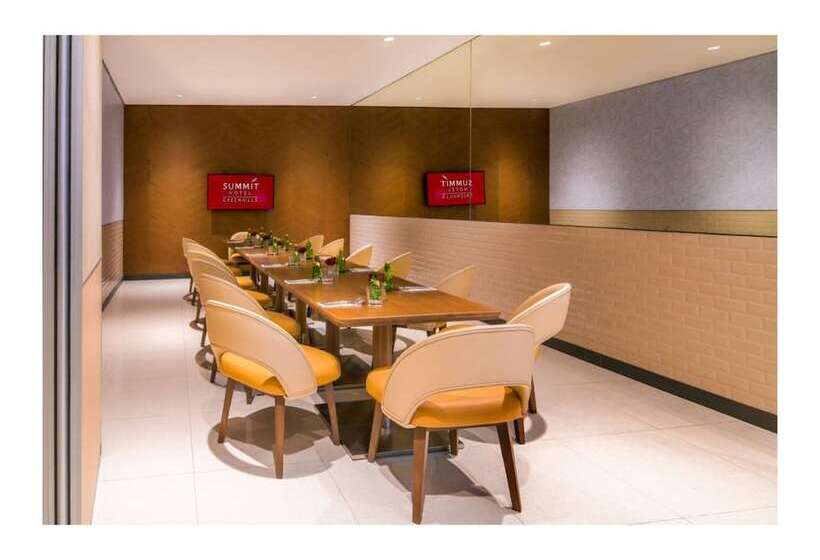 Summit Hotel Greenhills