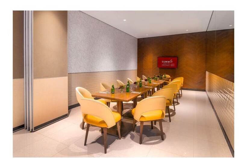 Summit Hotel Greenhills