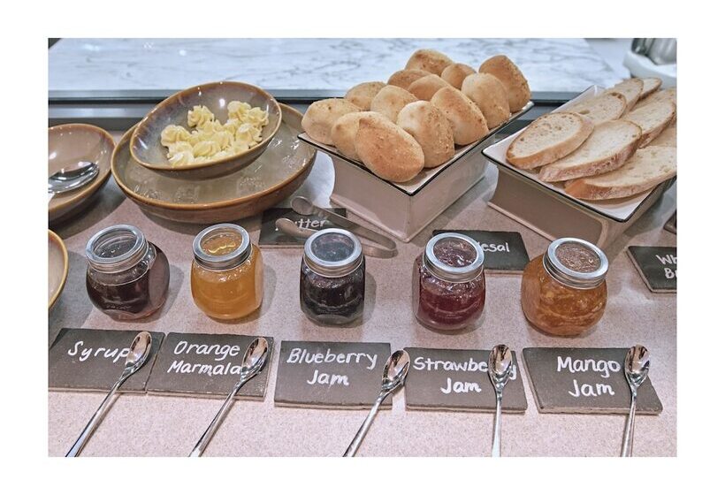 Summit Hotel Greenhills