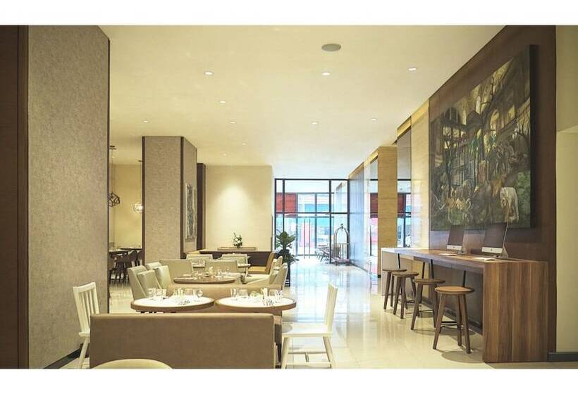 Summit Hotel Greenhills