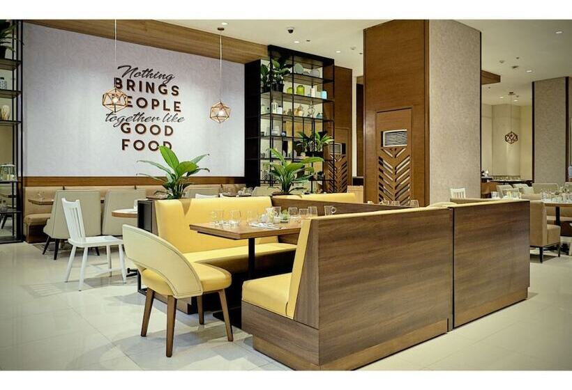 Summit Hotel Greenhills