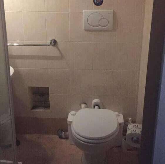 פנסיון Gatto Bianco Picone 19