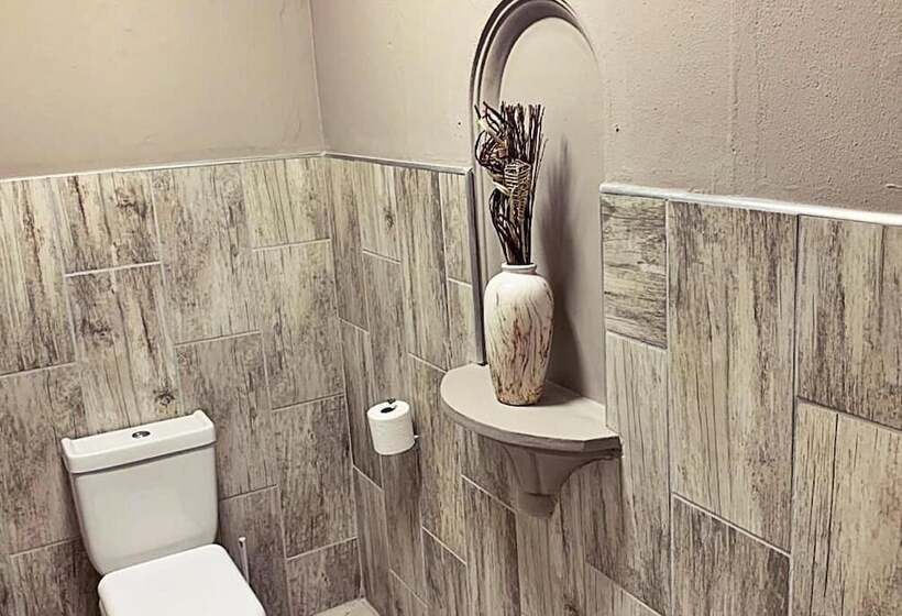 פנסיון The Wilds Guest House