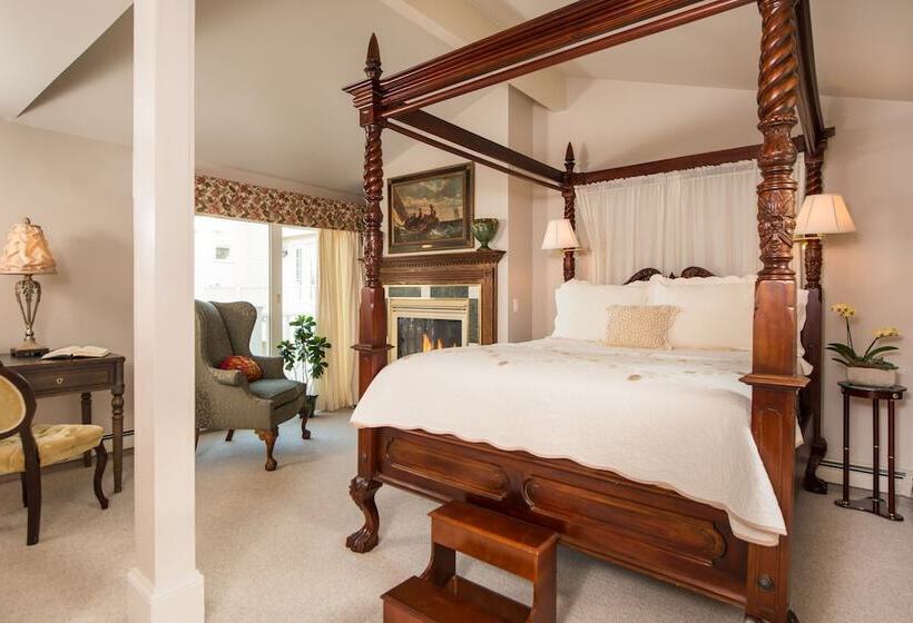 تختخواب و صبحانه Captain Farris House