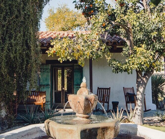 Bed and Breakfast Casa Cody