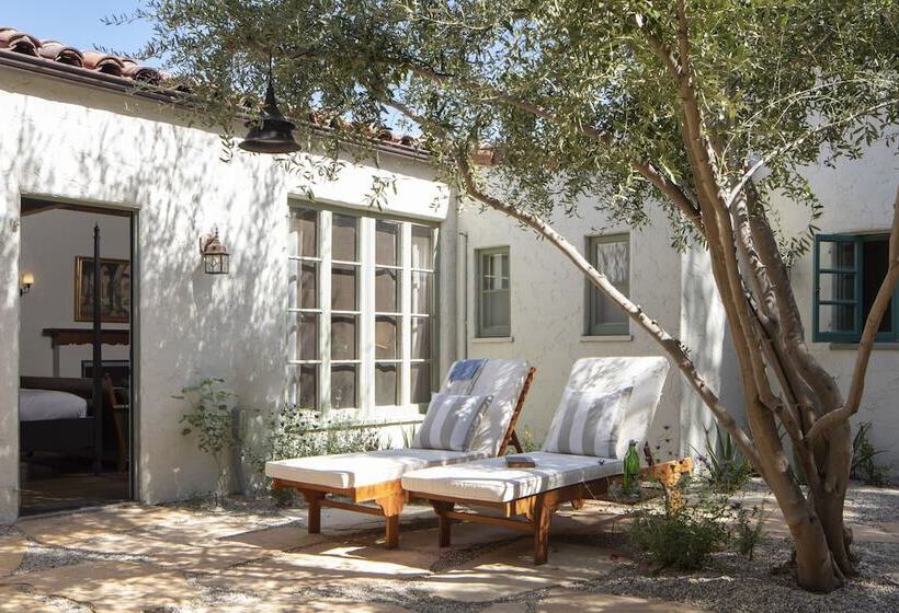 Bed and Breakfast Casa Cody