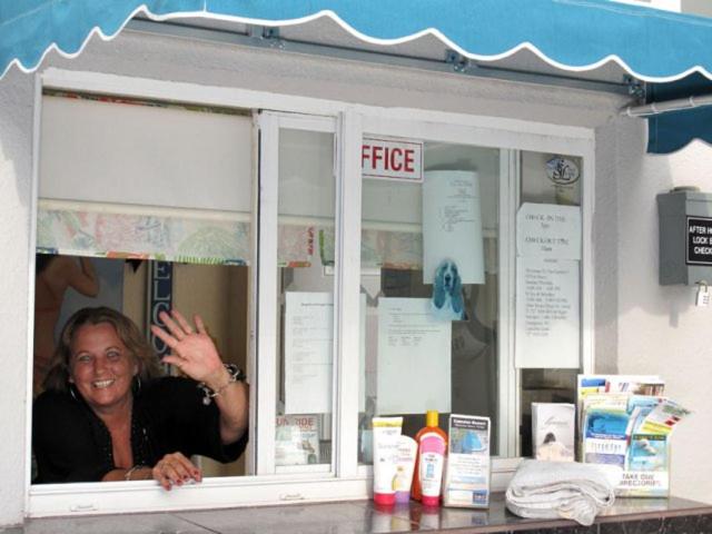 Camelot Beach Suites