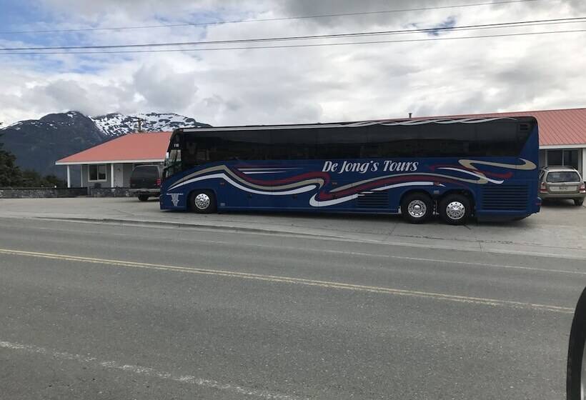 Captain S Choice Motel