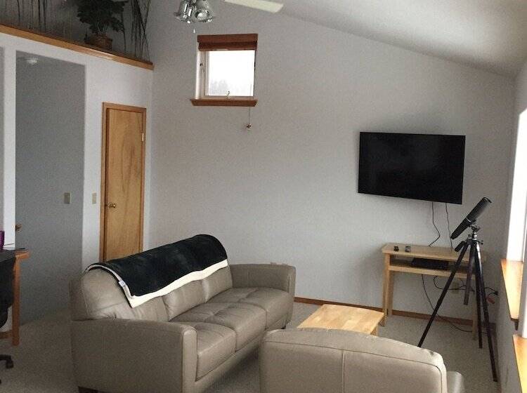 Captain S Choice Motel