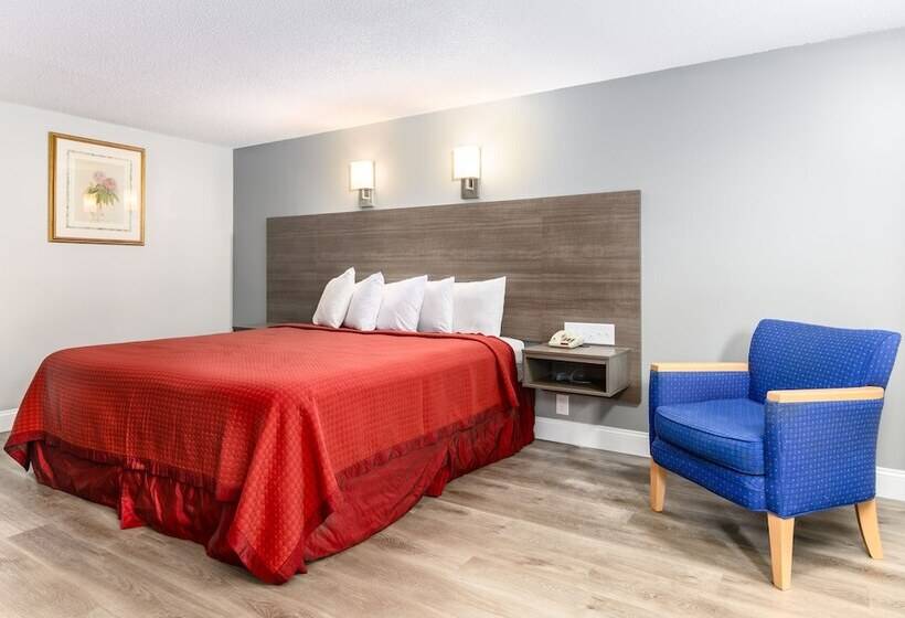 Captains Quarters Motel & Conference Center