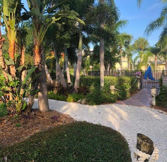 Captiva Beach Resort