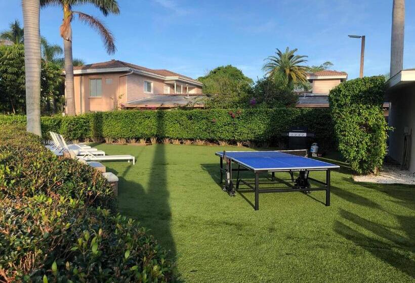 Captiva Beach Resort