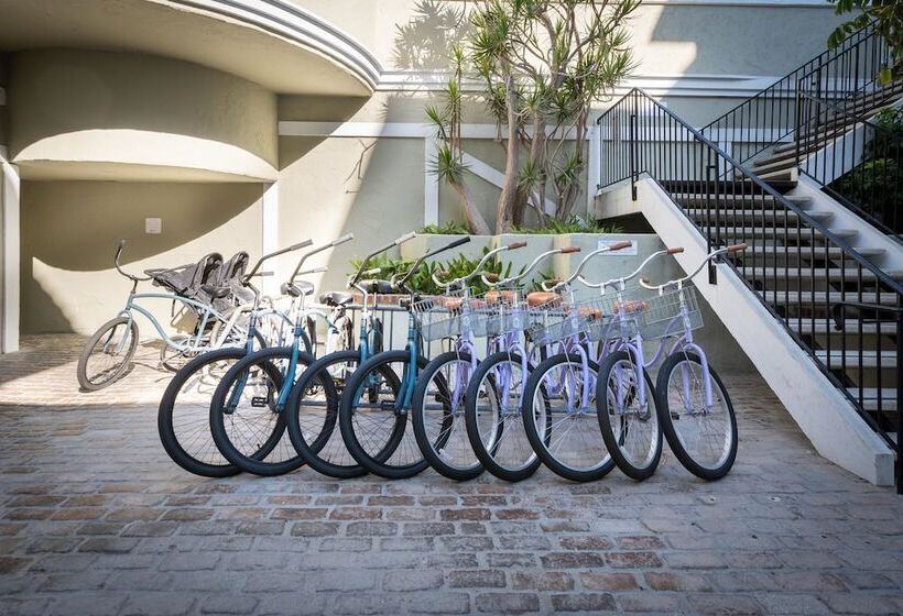 Carlsbad Inn Beach Resort