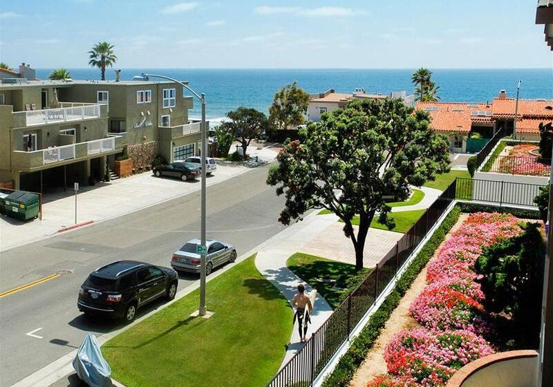 Carlsbad Inn Beach Resort
