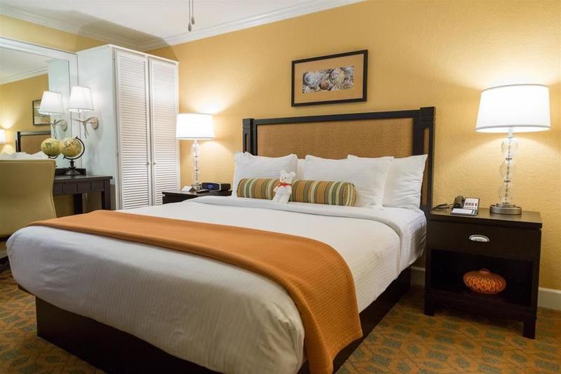 Carlsbad Inn Beach Resort