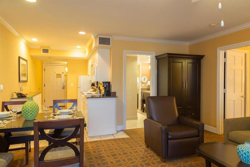 Carlsbad Inn Beach Resort