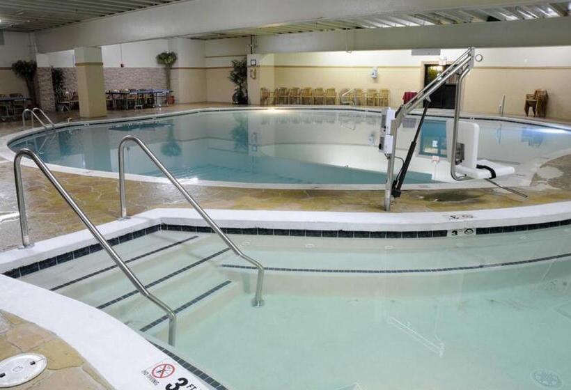 Carousel Resort Hotel And Condominiums