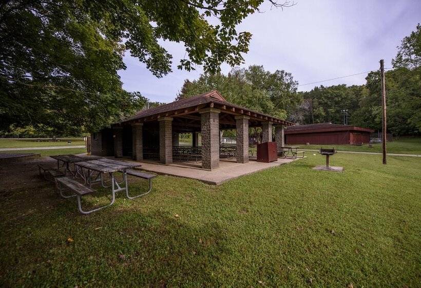 Carter Caves State Resort Park