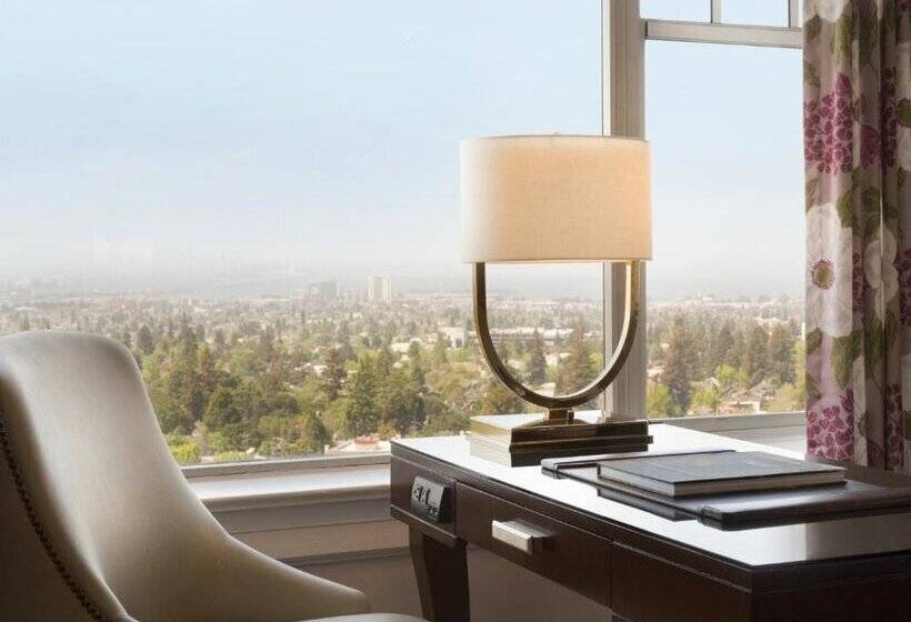 Claremont Resort & Club