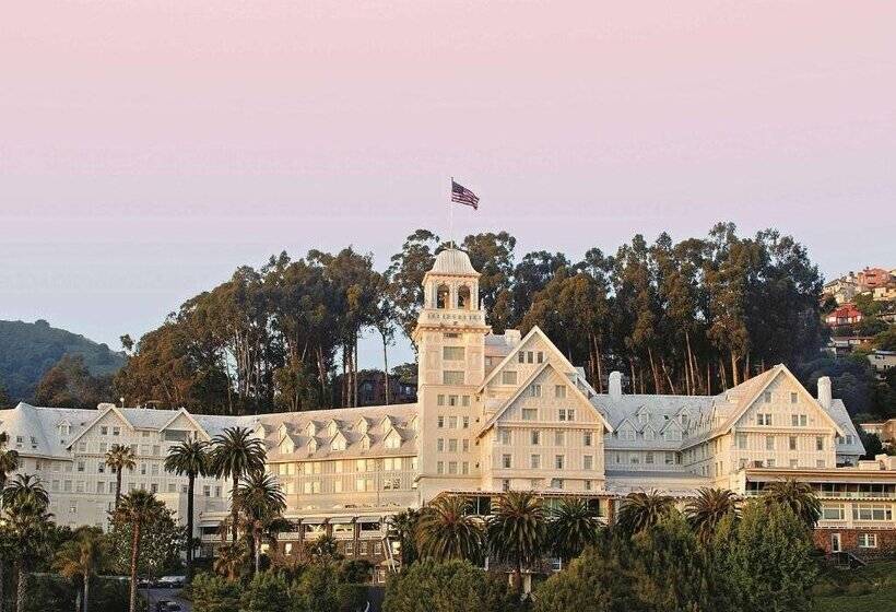 Claremont Resort & Club