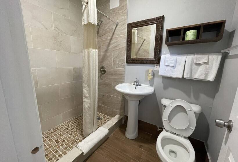 فندق American Inn Of Daytona