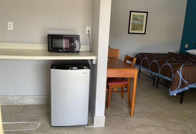 فندق American Inn Of Daytona