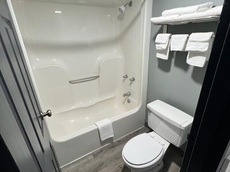 ホテル Econo Lodge Kennett