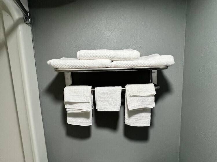 ホテル Econo Lodge Kennett