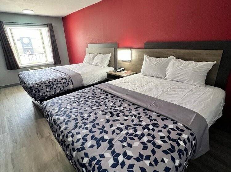 ホテル Econo Lodge Kennett