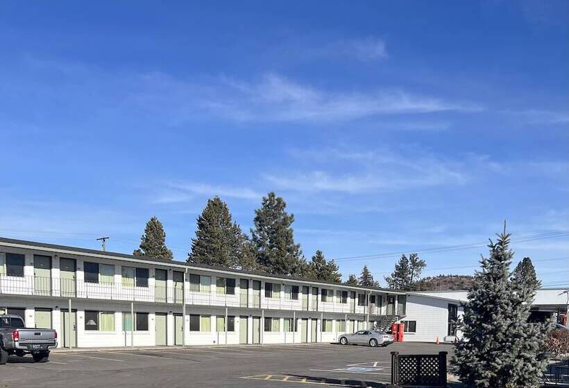 בית מלון כפרי Bend Inn & Suites