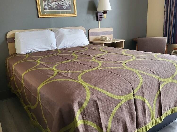Отель Budget Host Inn Bristol