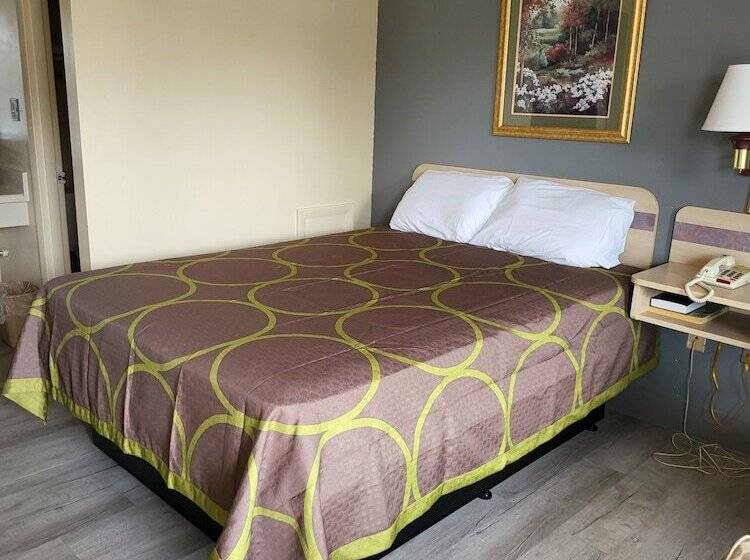 فندق Budget Host Inn Bristol