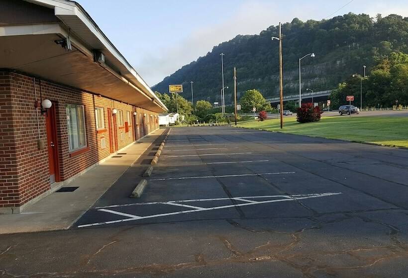 Отель Budget Host Inn Charleston