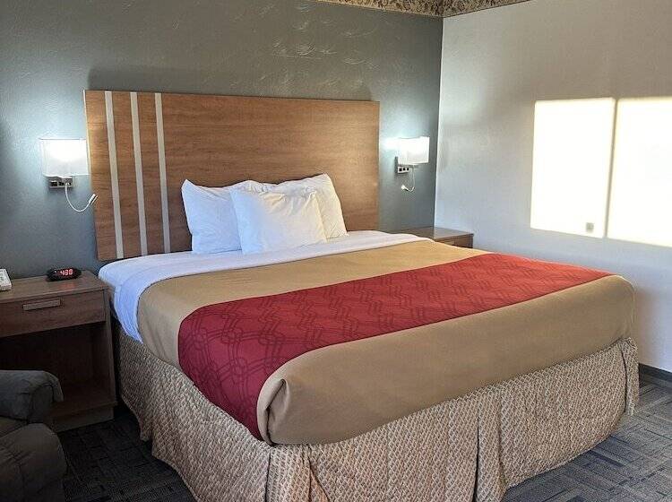 Отель Budget Host Inn Charleston