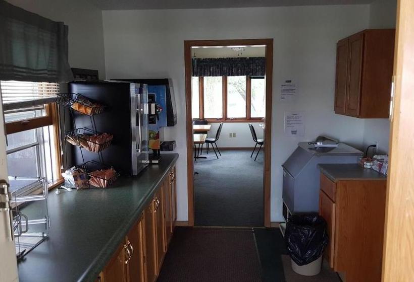 호텔 Budget Host Inn