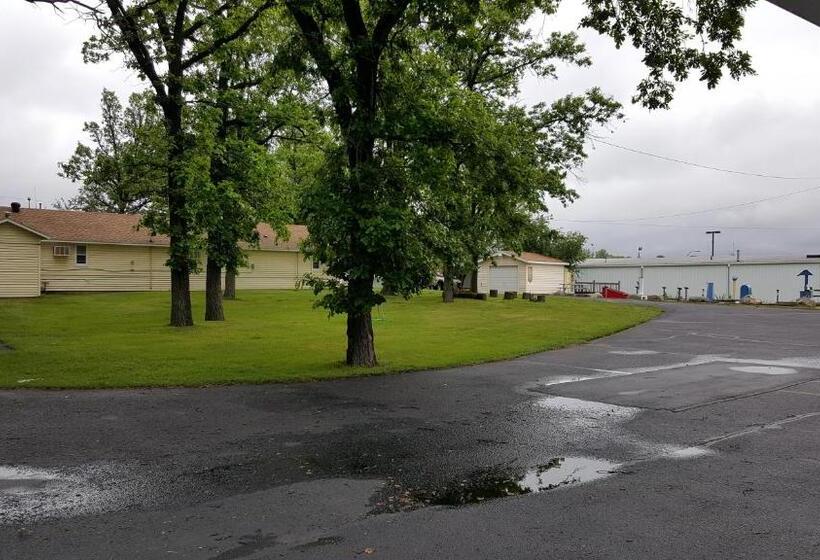 호텔 Budget Host Inn