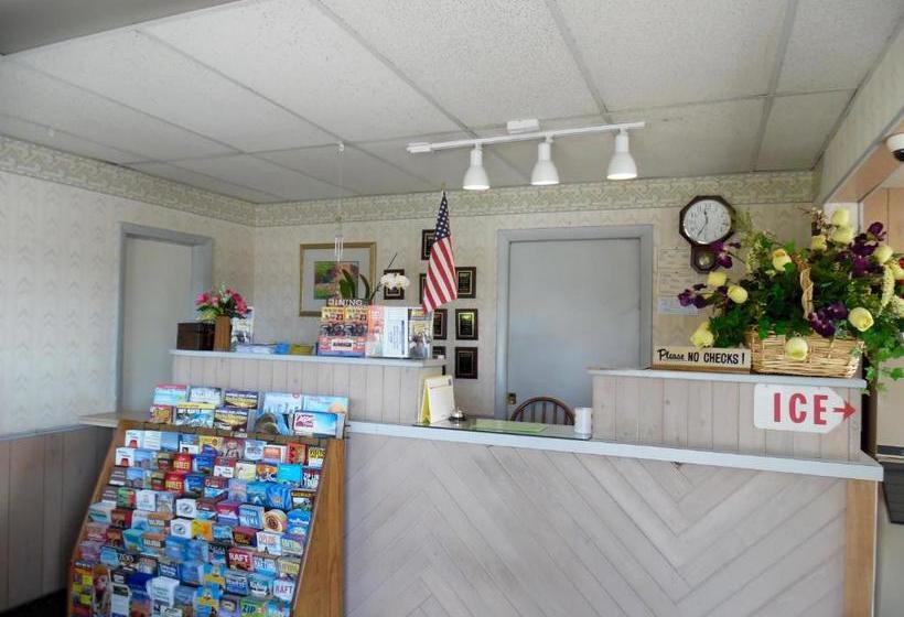 호텔 Budget Host Inn