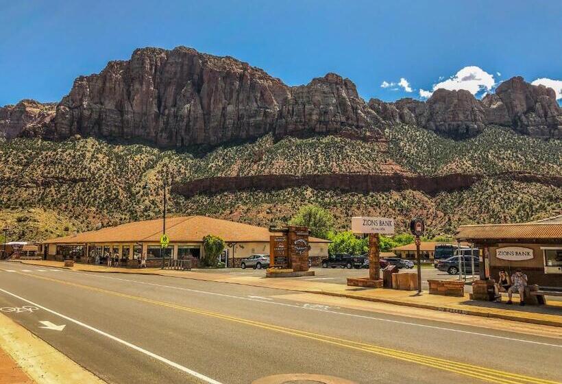 فندق Bumbleberry Inn