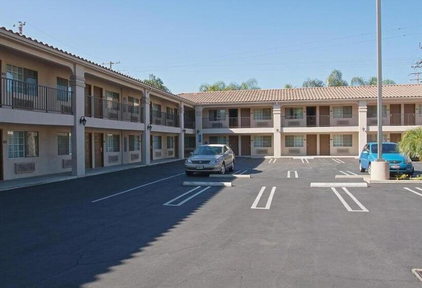 ホテル Burbank Inn And Suites