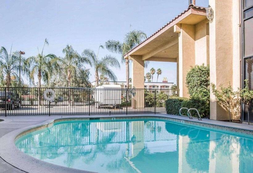 فندق California Inn And Suites Bakersfield