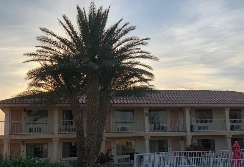 ホテル Calipatria Inn And Suites