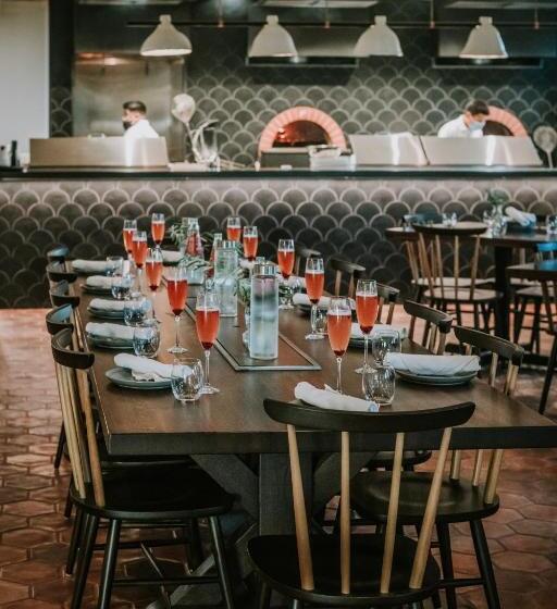 Отель Calistoga Motor Lodge And Spa, A Jdv By Hyatt