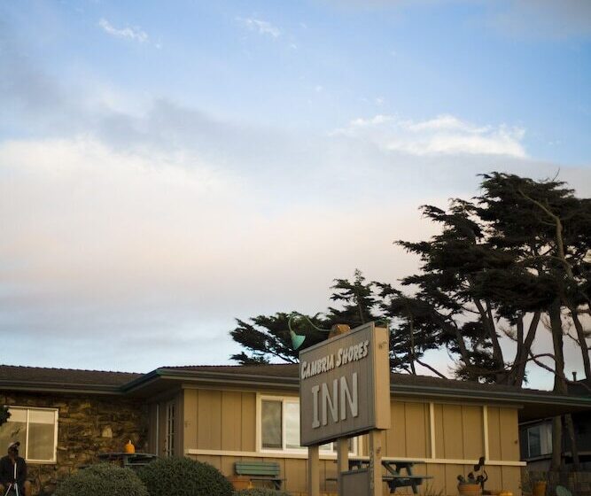 فندق Cambria Shores Inn