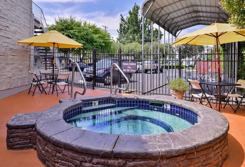 호텔 Campus Inn & Suites Eugene Downtown