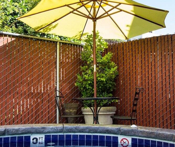 호텔 Campus Inn & Suites Eugene Downtown